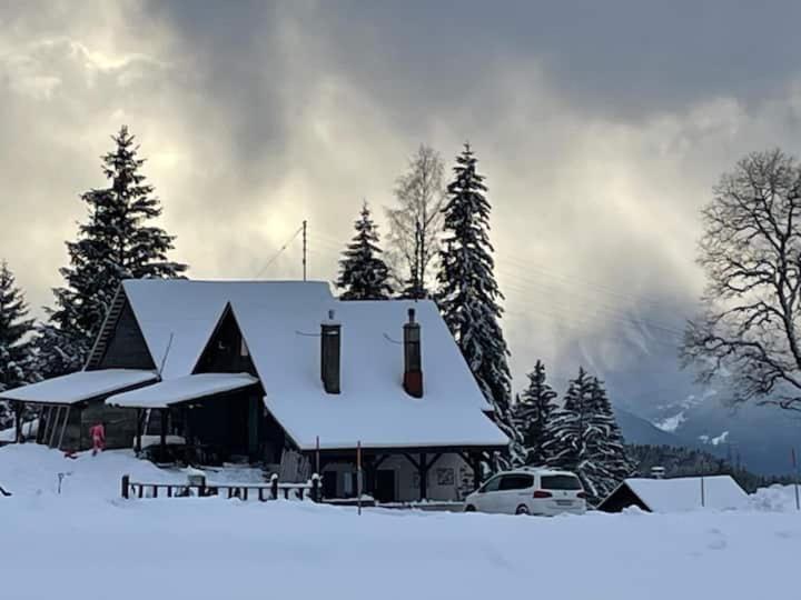 La Grande Garde Villa Les Avants Esterno foto